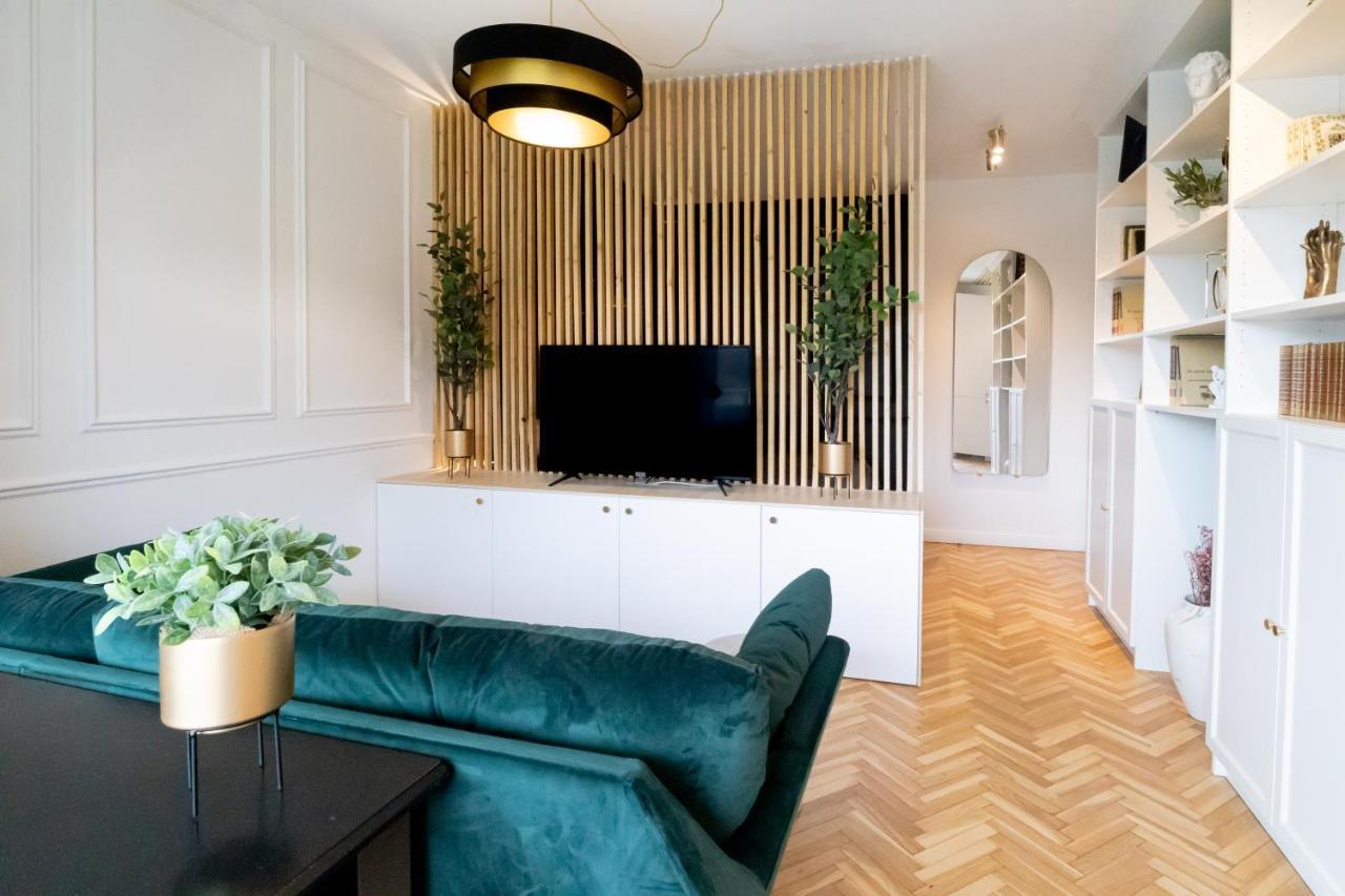The Green Home - Quiet And Fully Equipped High-End Studio With Parking Courcouronnes Exterior photo