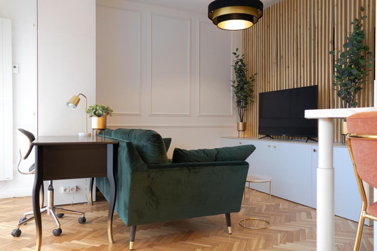 The Green Home - Quiet And Fully Equipped High-End Studio With Parking Courcouronnes Exterior photo