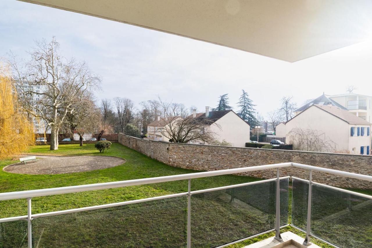 The Green Home - Quiet And Fully Equipped High-End Studio With Parking Courcouronnes Exterior photo